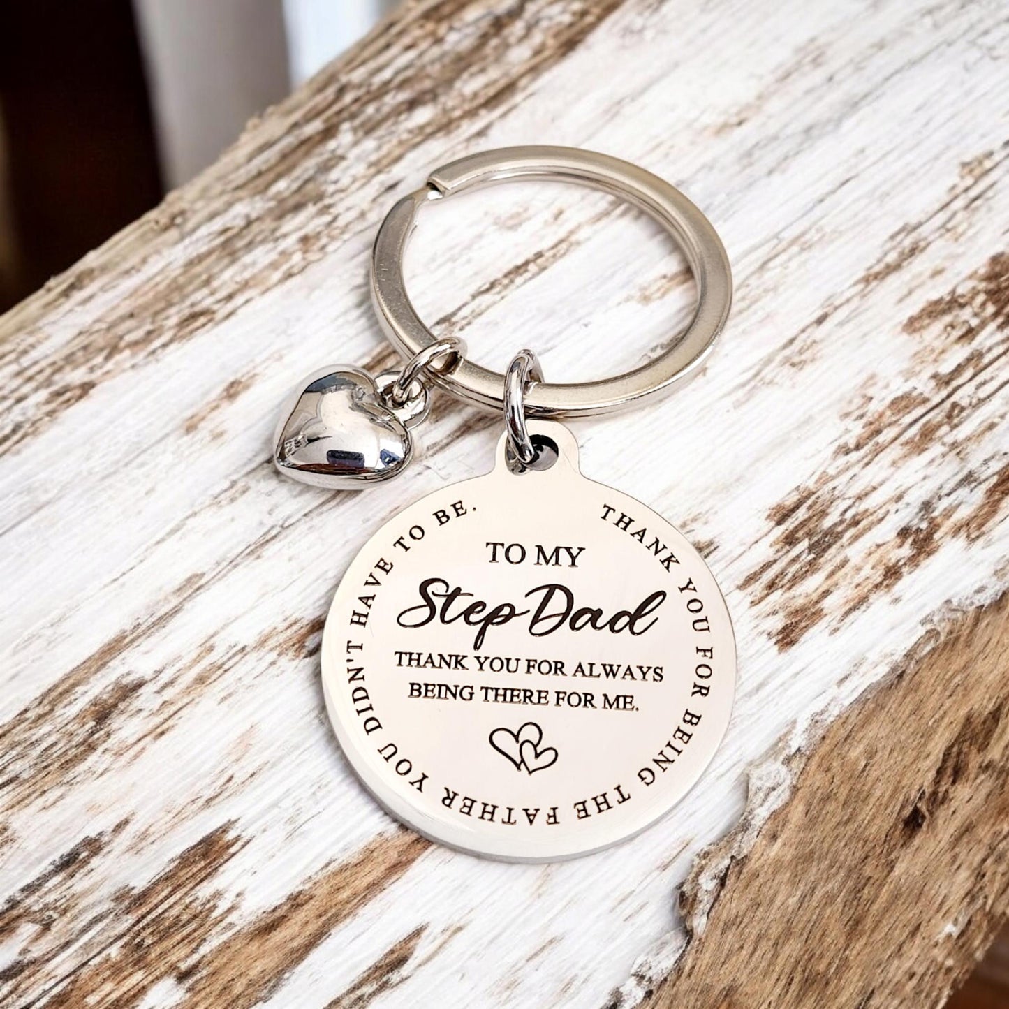 Mum / Dad keyring, the back can be personalised.
