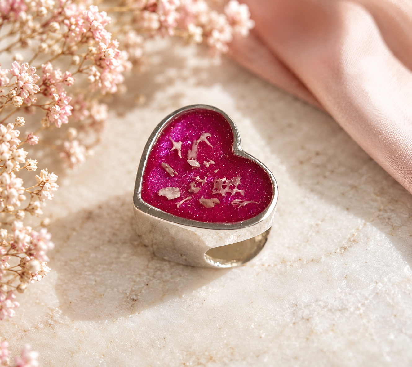 Cremation Ashes or Hair memorial heart charm to fit snake chain or pandora style bracelet. Engraved on the back. 40 colours to choose from.