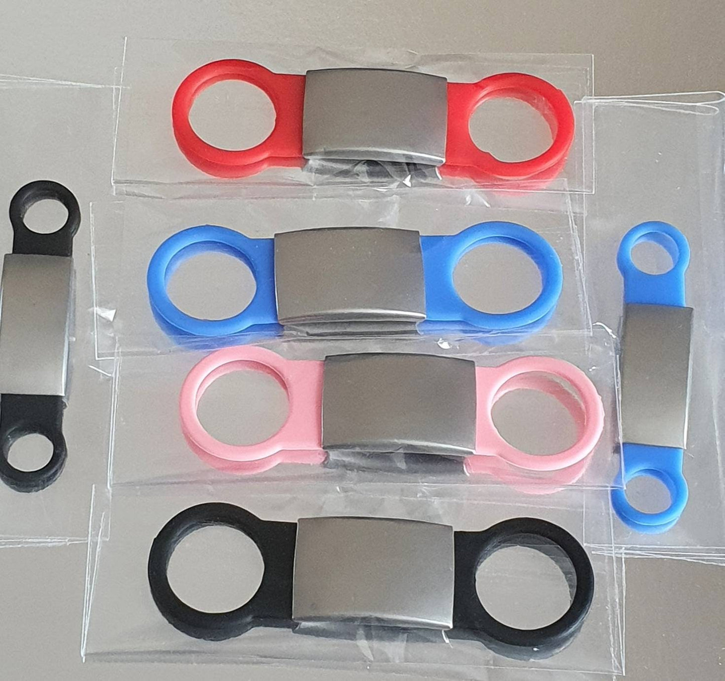 Medical alert silicone and Steel pet ID tags, 4 colours to choose from. Laser engraved. Cat tag