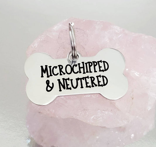 Microchipped &Neutered design,Bone shaped pet tags laser engraved, available in silver, gold, rose gold, black, rainbow and blue