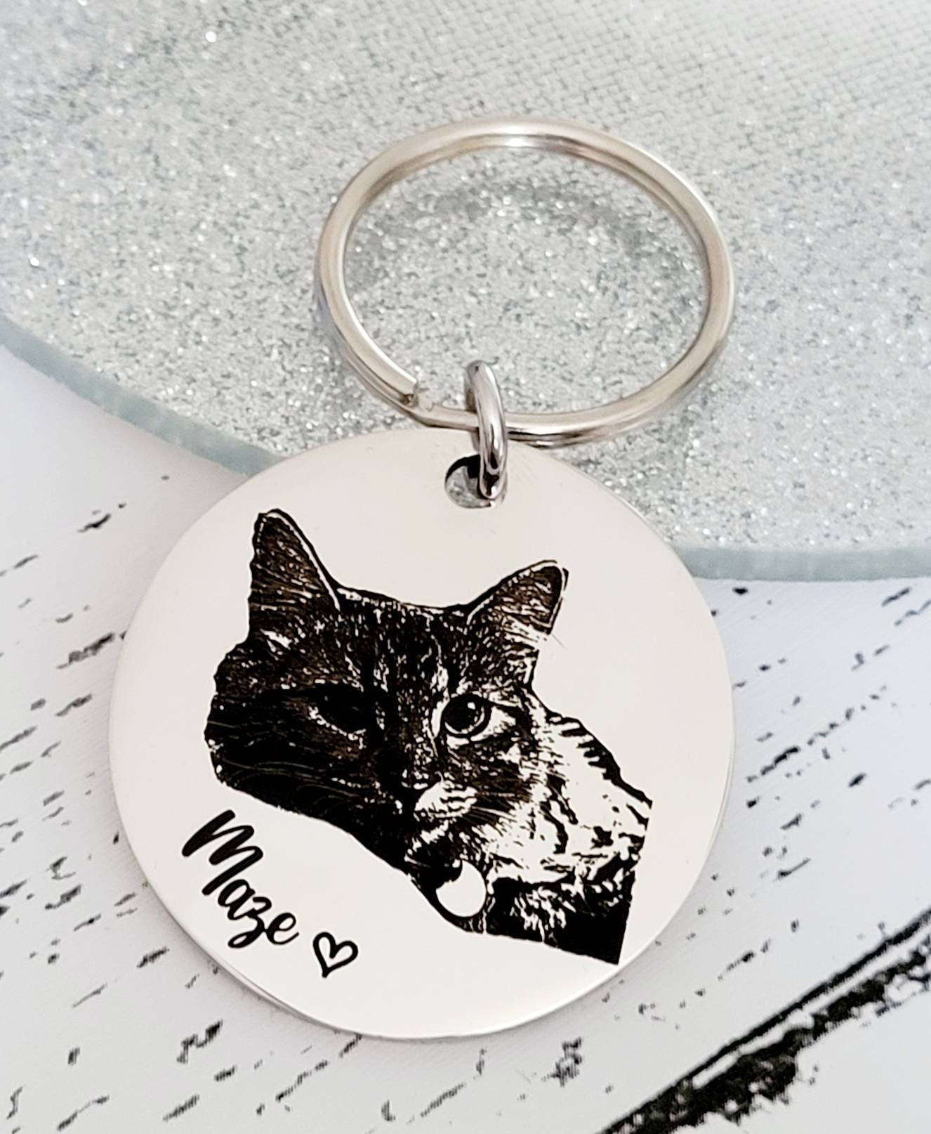 Personalised Picture Keyring – Family Photo, Dog or Cat Memorial Gift, Anniversary Present, Custom Engraved Keychain