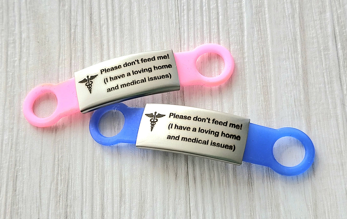 Medical alert silicone and Steel pet ID tags, 4 colours to choose from. Laser engraved. Cat tag