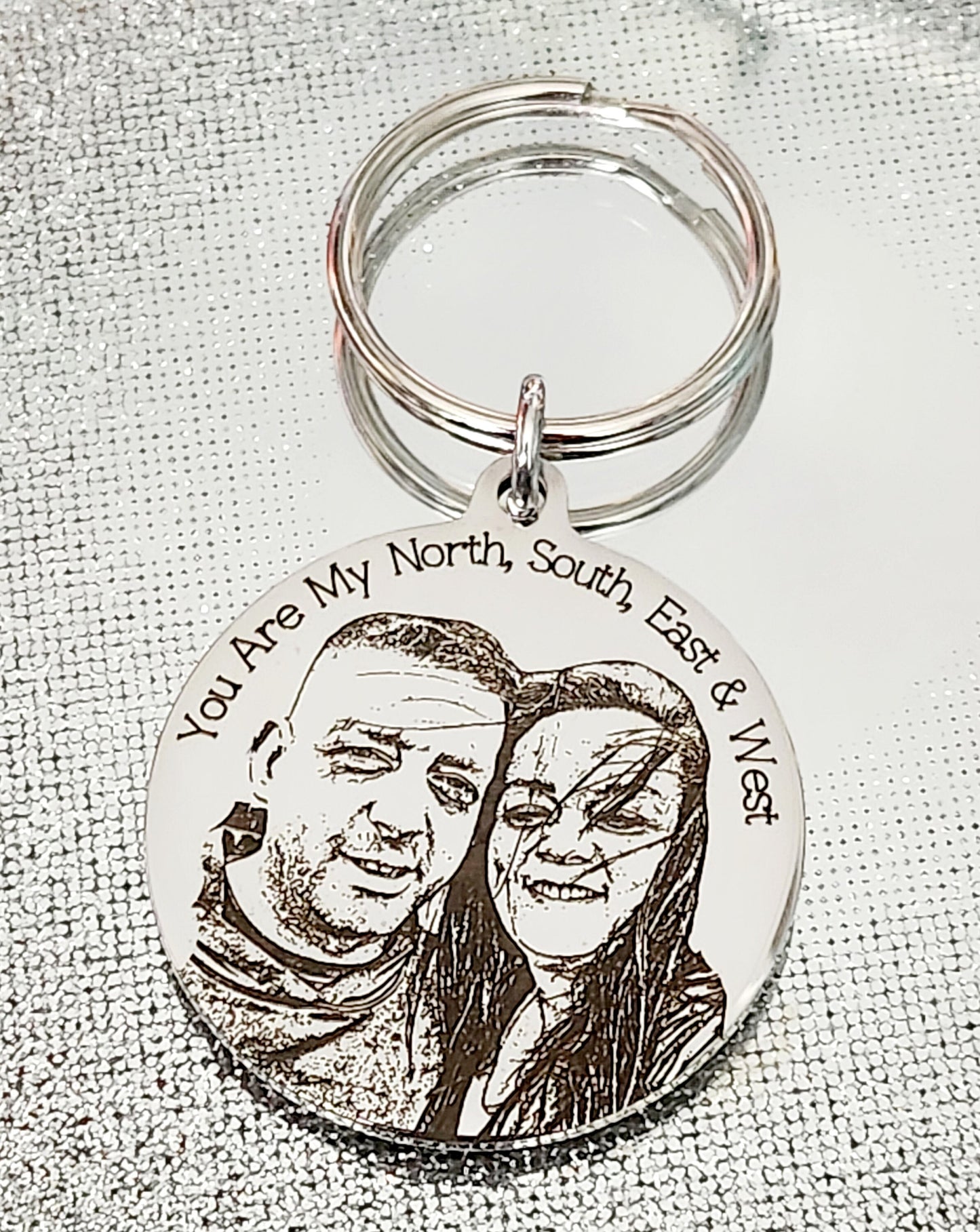 Engraved Photo Keyring – Christmas Gift for Mum, Dad, or Grandparents | Custom Pet, Baby, or Couple Keepsake