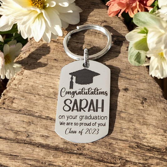 Graduation keyring. Congratulations gift, Graduation cap, well done.