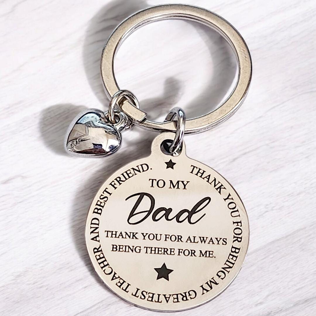 Mum / Dad keyring,  the back can be personalised.