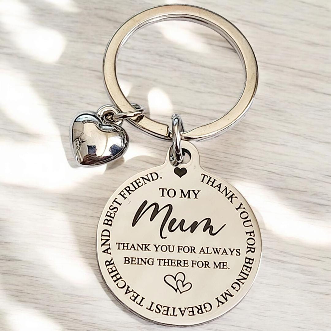 Mum / Dad keyring,  the back can be personalised.