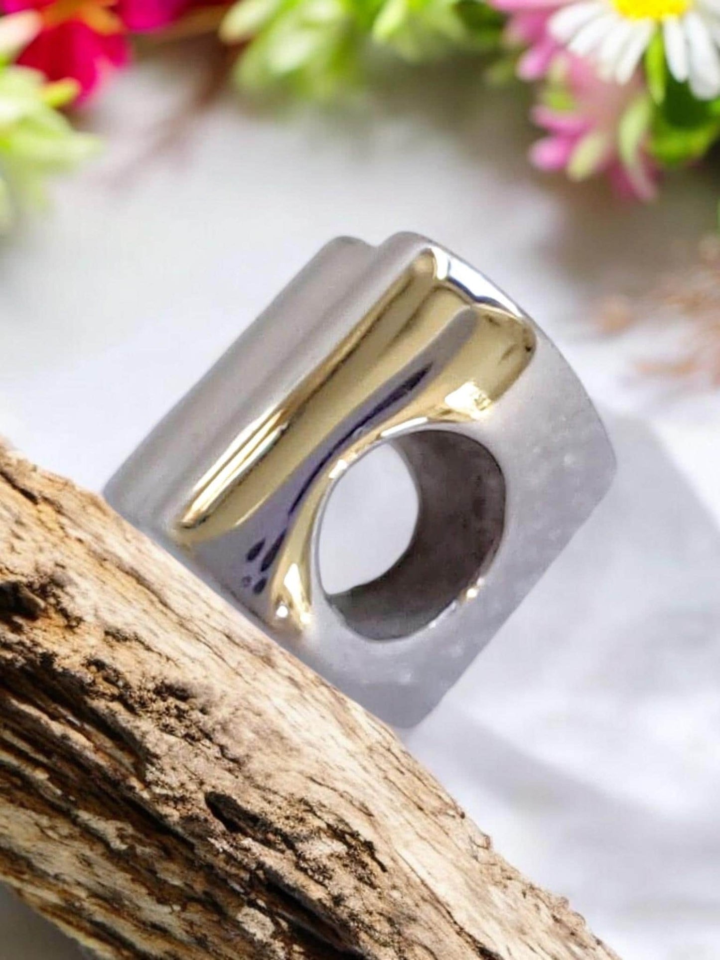 Cremation Ashes or Hair memorial paw charm to fit snake chain or pandora style bracelet. Engraved on the back. 40 colours to choose from.