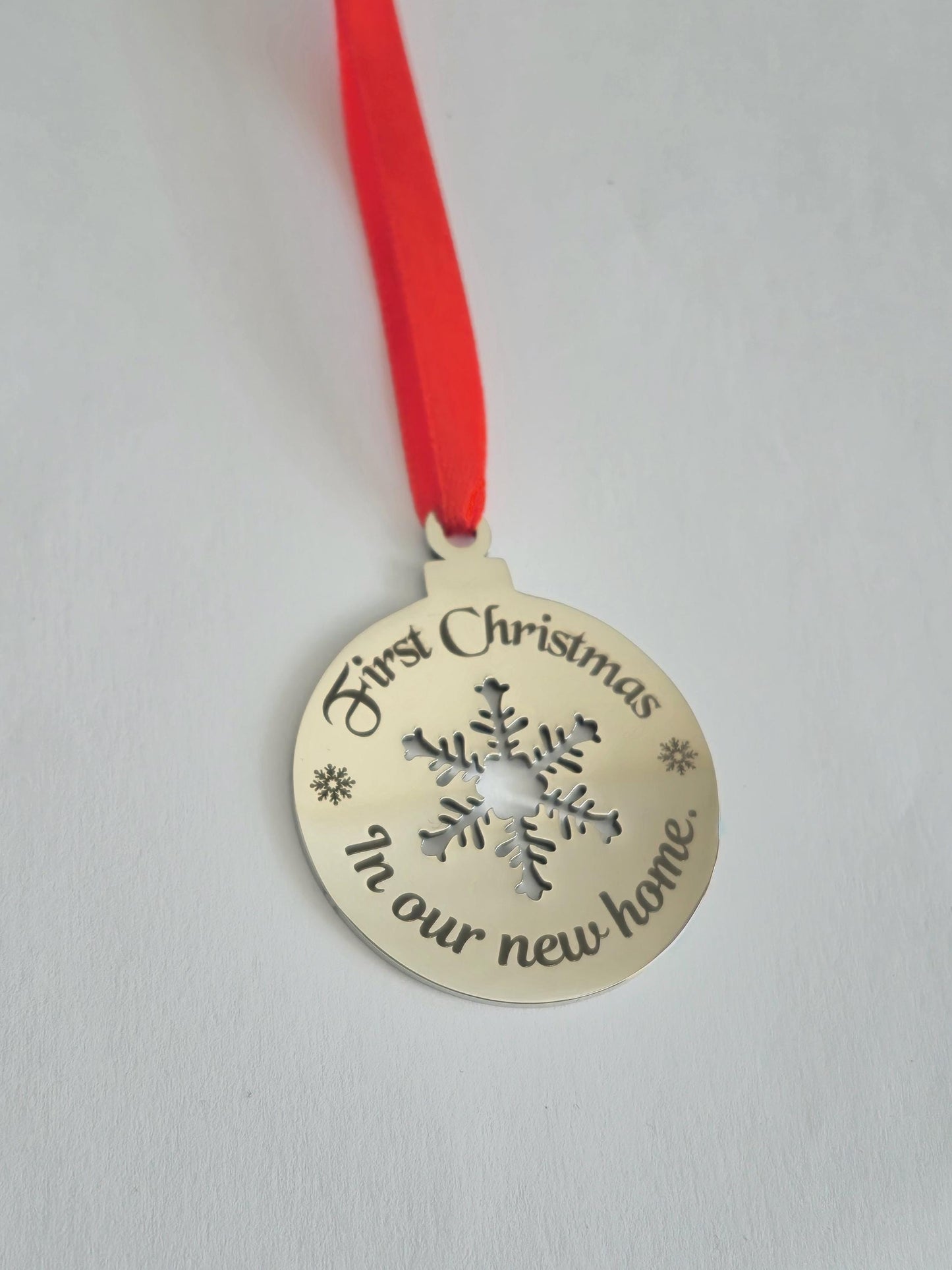 Personalised Christmas Bauble, 40mm Stainless Steel Flat Tree Decoration, Custom Engraved Ornament with Optional Ribbon Bow.