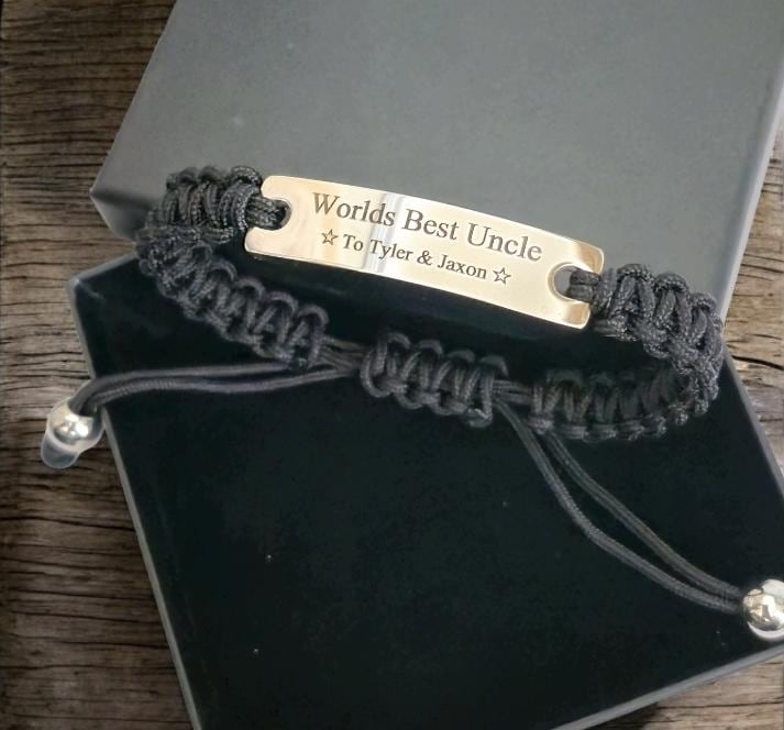 Personalised UNISEX adjustable bracelet, with personalised stainless steel plate.