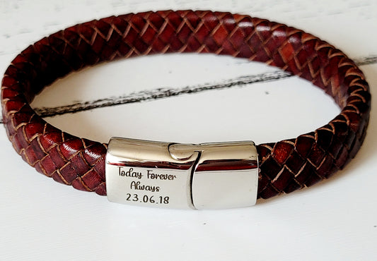 Genuine leather bracelet, personalised engraving.