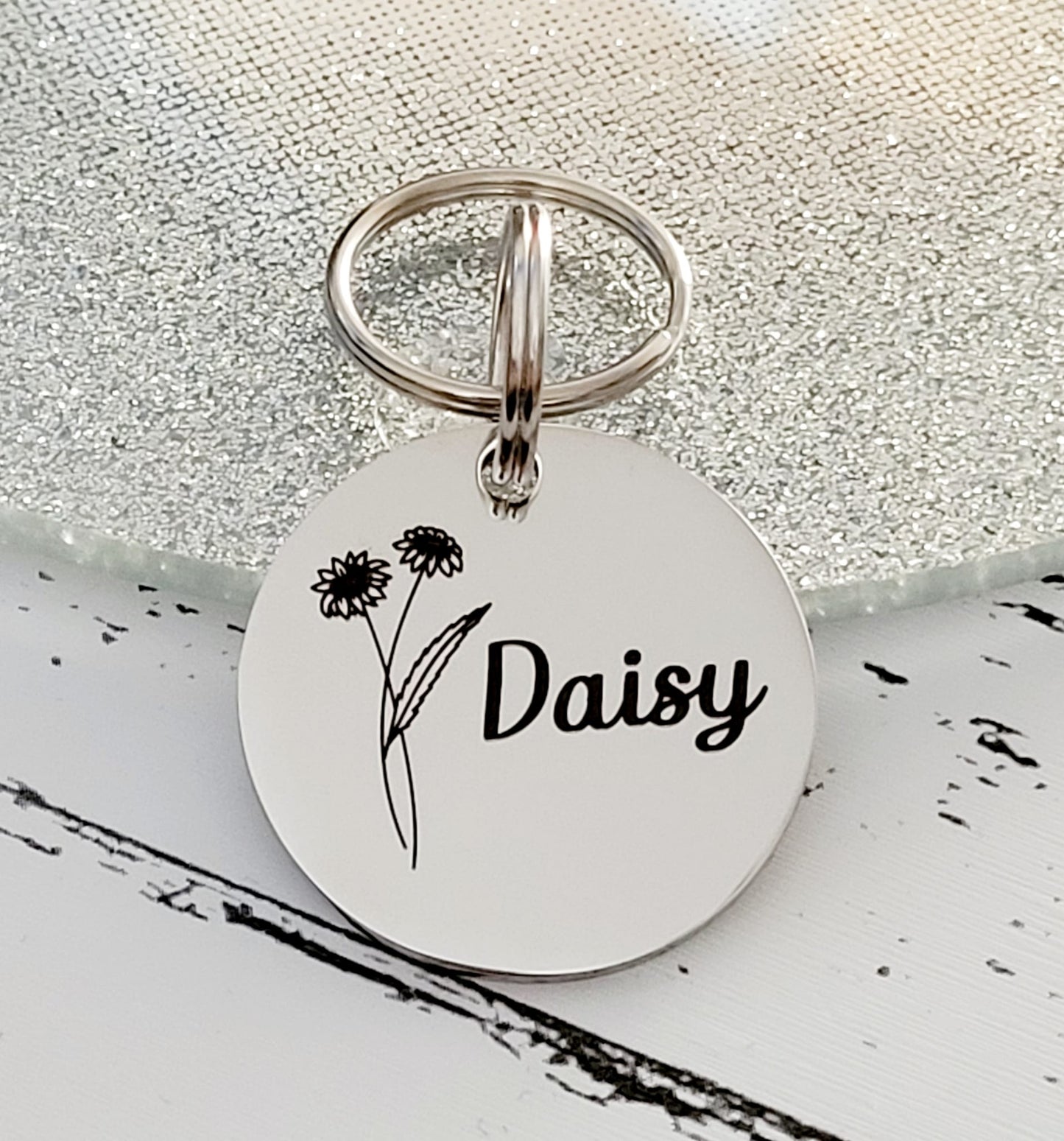 Birth flower keyring, with personalised message and gift box.